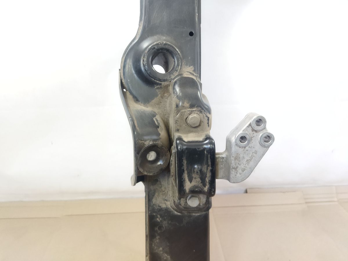 Fortwo Підрамник задній Smart Fortwo 2008-2016 A4513500008 Smart Fortwo 3