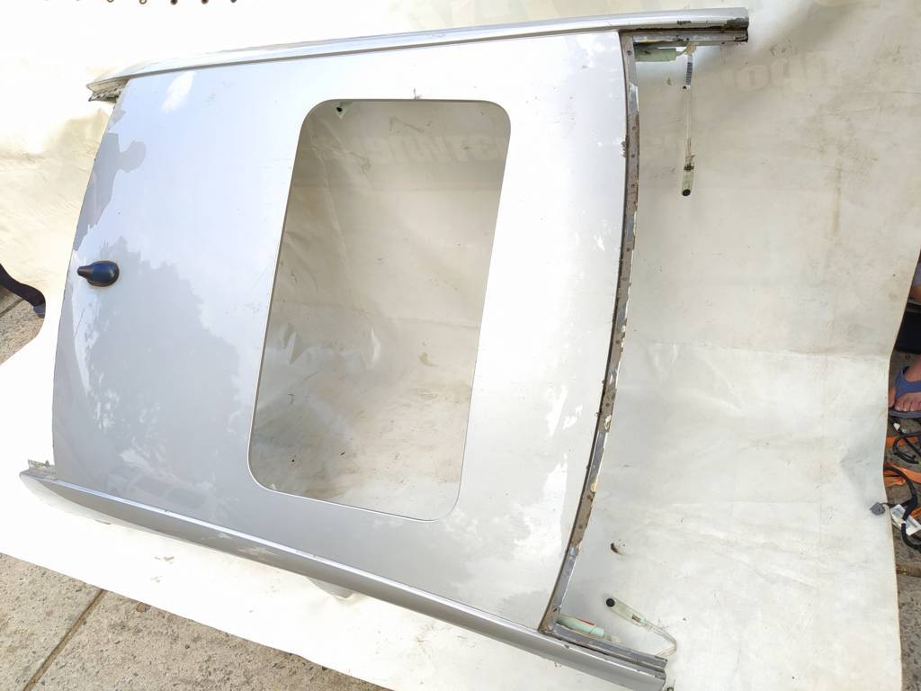 Dart Дах під люк Dodge Dart 2013-2019 68158686AA Dodge Dart 3