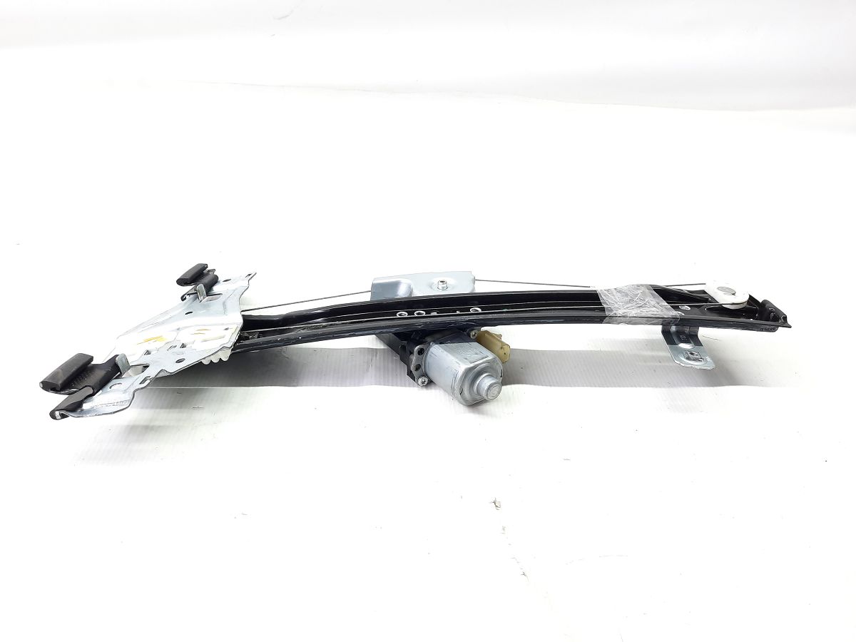 Sonic. Стеклоподъёмник двери передней правой Chevrolet Sonic 2013-2018 42339894 Chevrolet Sonic