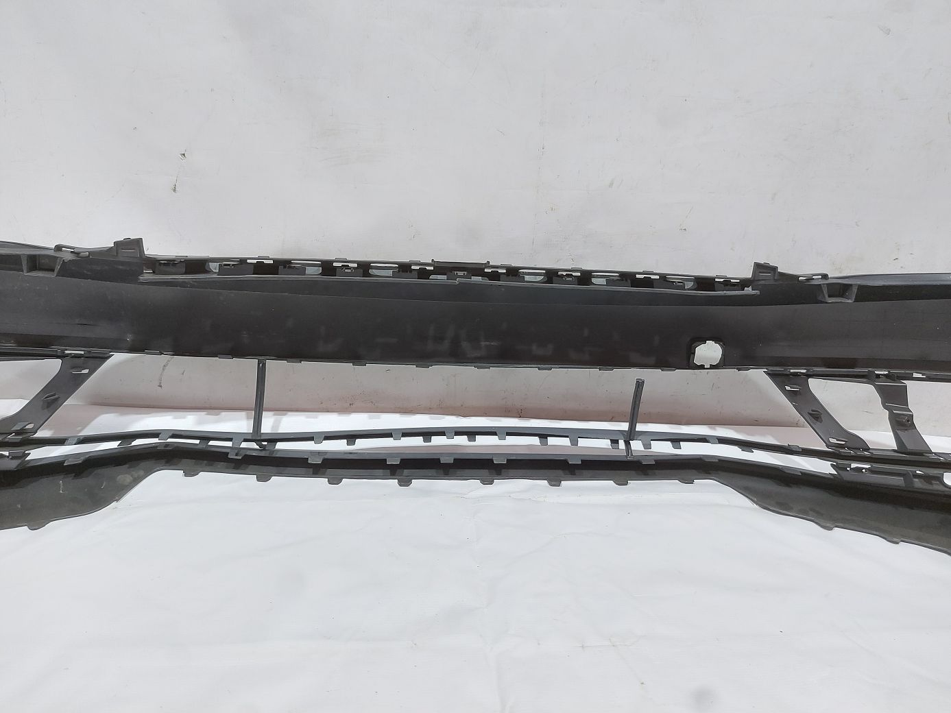 Передние бамперы Бампер передний (трещина) Volkswagen Jetta 2015-2018 5C6807217AGGRU 8