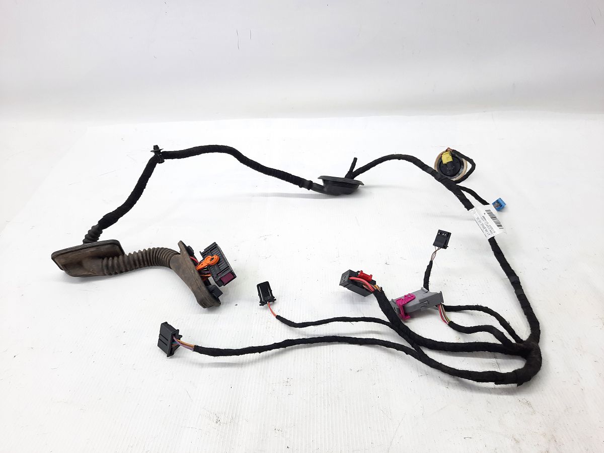 Passat Проводка двери передней правой Volkswagen Passat 2013 561971121N Volkswagen Passat 5