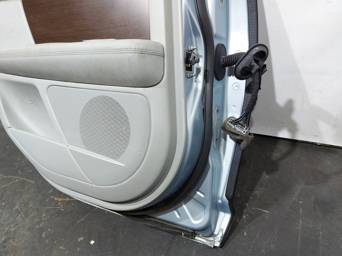 Xf Двері задні ліві Jaguar XF 2009-2015 C2Z2014 Jaguar XF 11 Xf Двері задні ліві Jaguar XF 2009-2015 C2Z2014 Jaguar XF 11