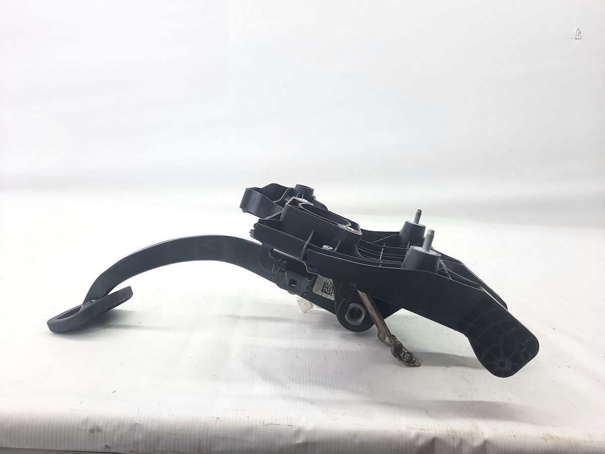 Trax Педаль гальма Chevrolet Trax 2017 84090726 Chevrolet Trax 8