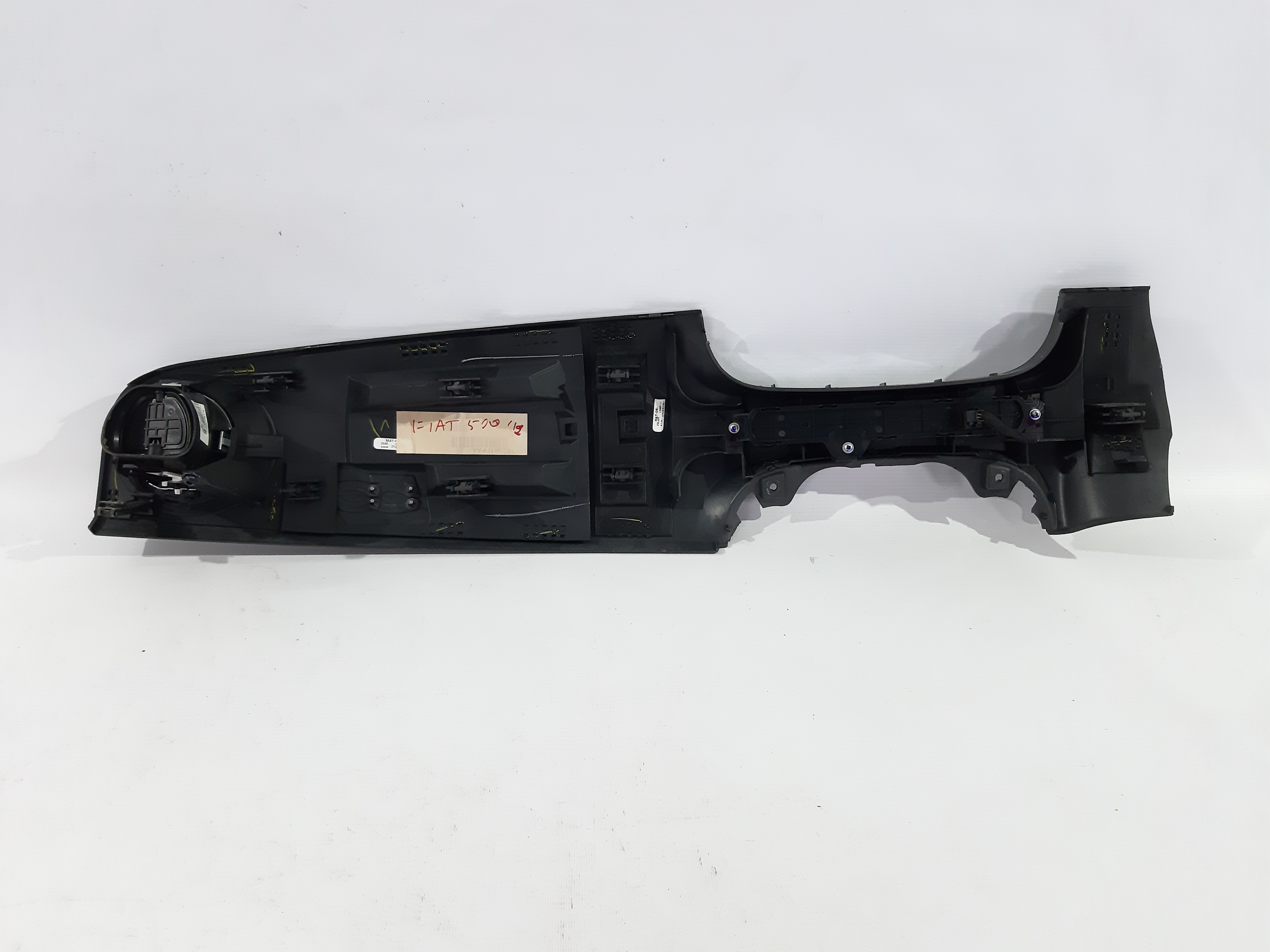 500 Накладка торпедо права верхня (декор) Fiat 500 2012-2013 1SC361AJAC Fiat 500 2