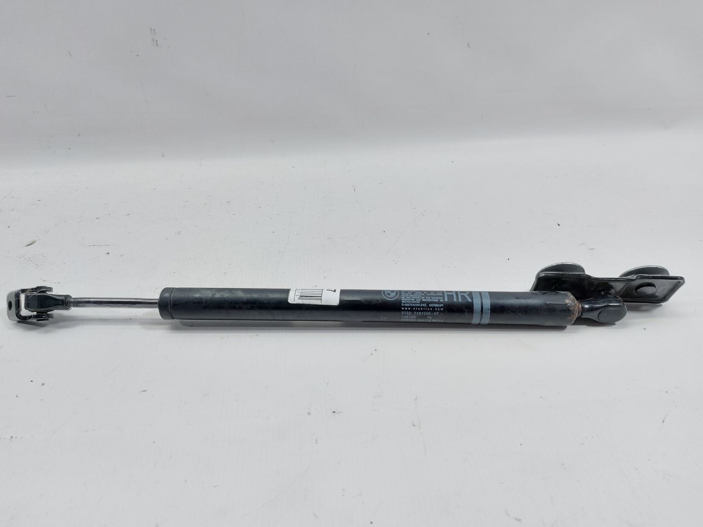 7 series Амортизатор двери задней правой BMW 7 2009-2015 51227177648 BMW 7 2