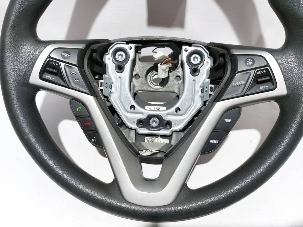 Veloster Рульове колесо Hyundai Veloster 2012-2017 561102V720RY Hyundai Veloster 2