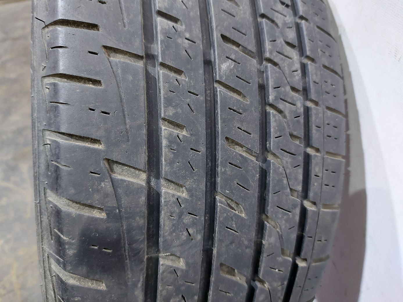 Гума Firestone Firehawk AS (6mm) 205/55R16 Літо 4 Гума Firestone Firehawk AS (6mm) 205/55R16 Літо 4