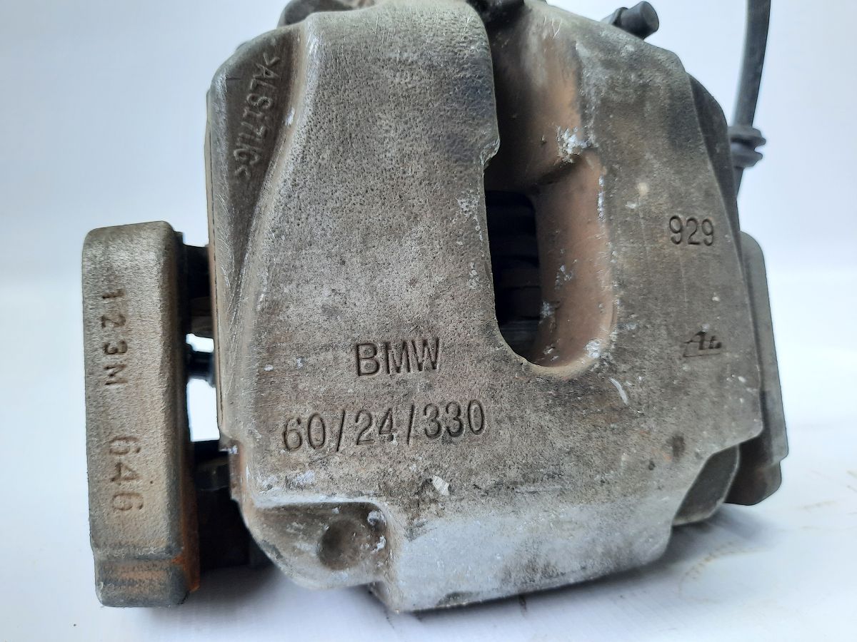 5 series Суппорт тормозной передний правый BMW 5 series 2011-2016 34116791920 BMW 5 series 2