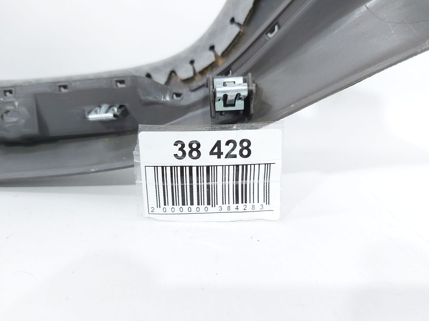 Malibu Молдинг торпеды центральный правый Chevrolet Malibu 2017-2021 84716955 Chevrolet Malibu 5