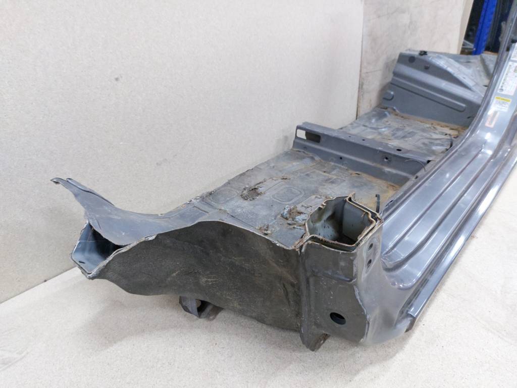 Insight Стойка центральная левая (металл) Honda Insight 2010-2014 04641TM8A00ZZ Honda Insight 4