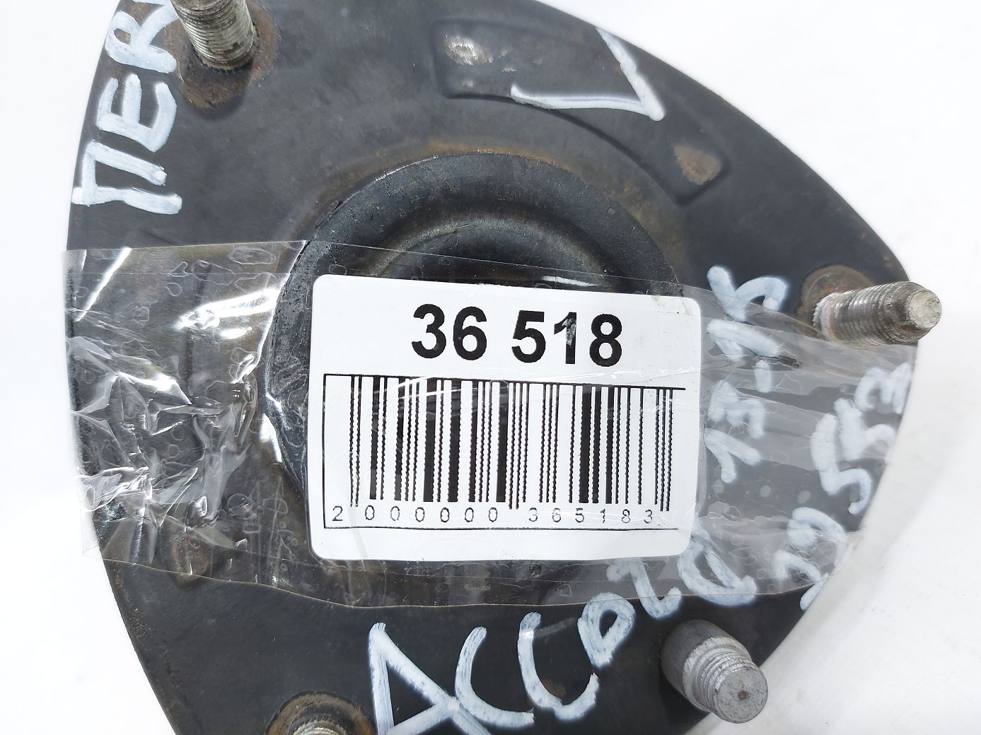 Опори амортизаторів Опора переднього амортизатора Honda Accord Sedan 4