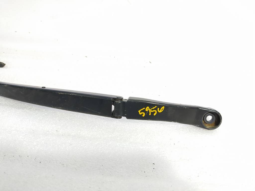 Dart Рычаг стеклоочистителя правый Dodge Dart 2013-2019 68156264AA Dodge Dart 26