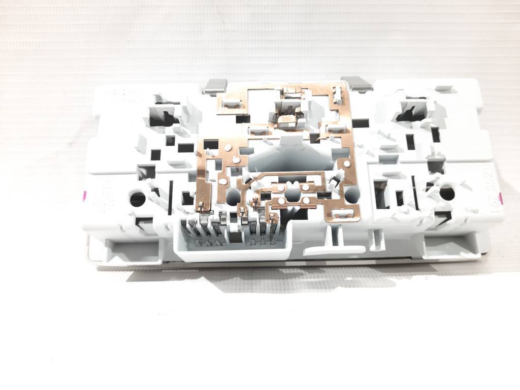 Cruze Світильник стельовий задній Chevrolet Cruze 2016-2018 13467031 Chevrolet Cruze 2