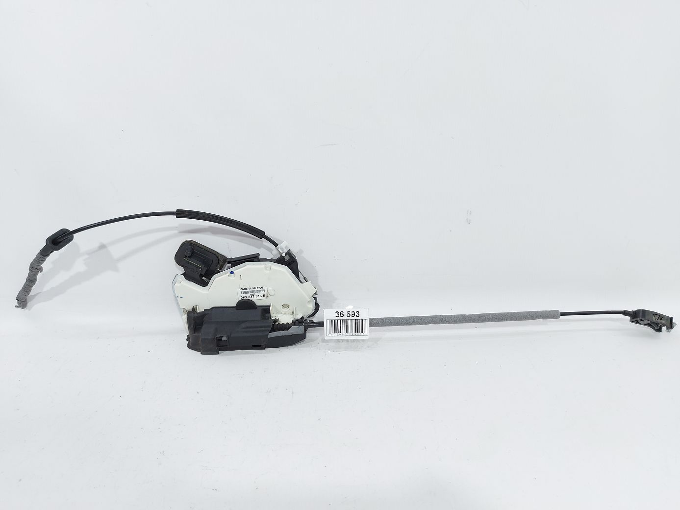 Passat s. Замок двери передней правой Volkswagen Passat S 2012-2017 5K1837016J Volkswagen Passat S