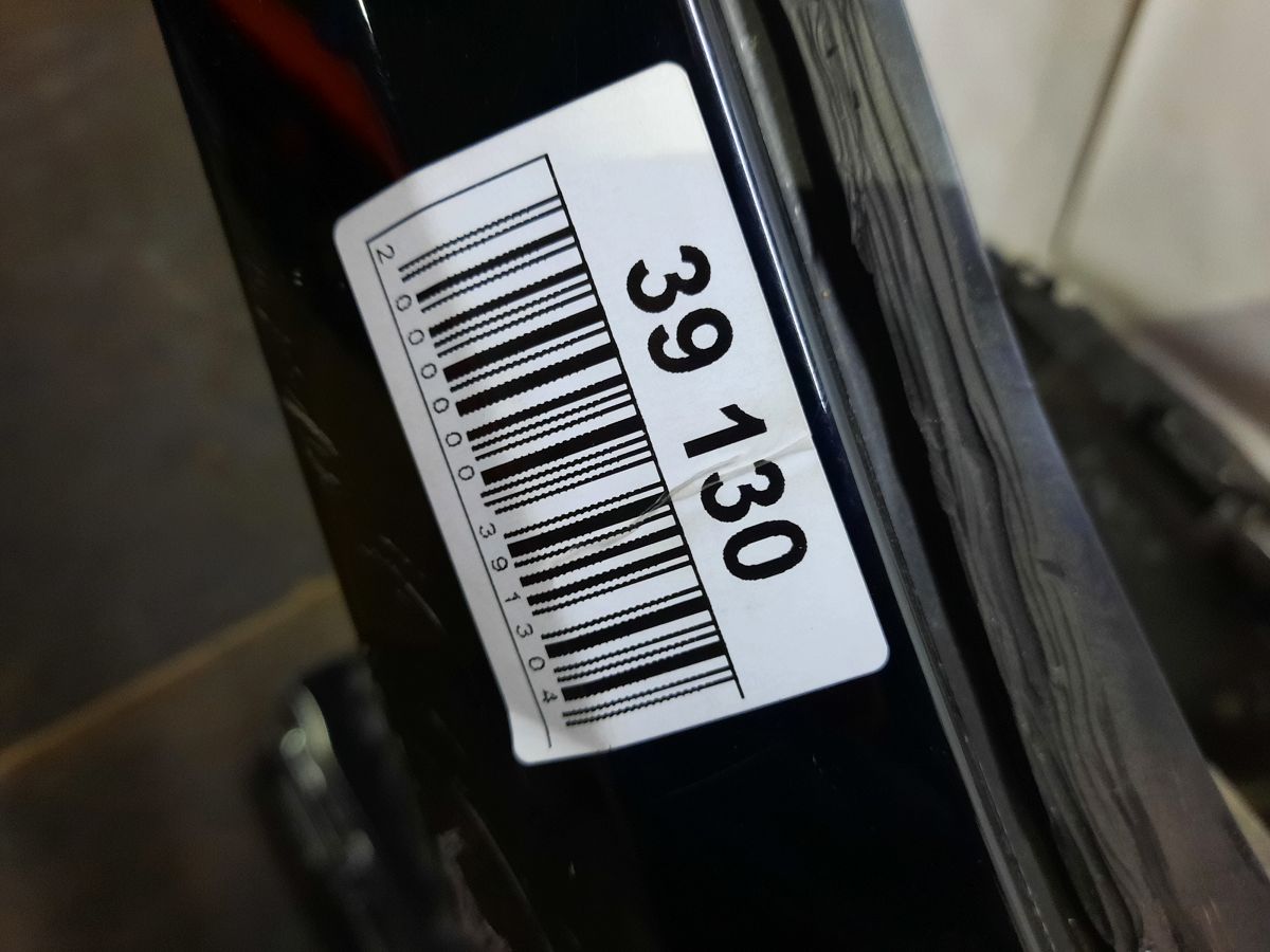 Passat s Чверть передня права Volkswagen Passat S 2012-2015 561803092A Volkswagen Passat S 11