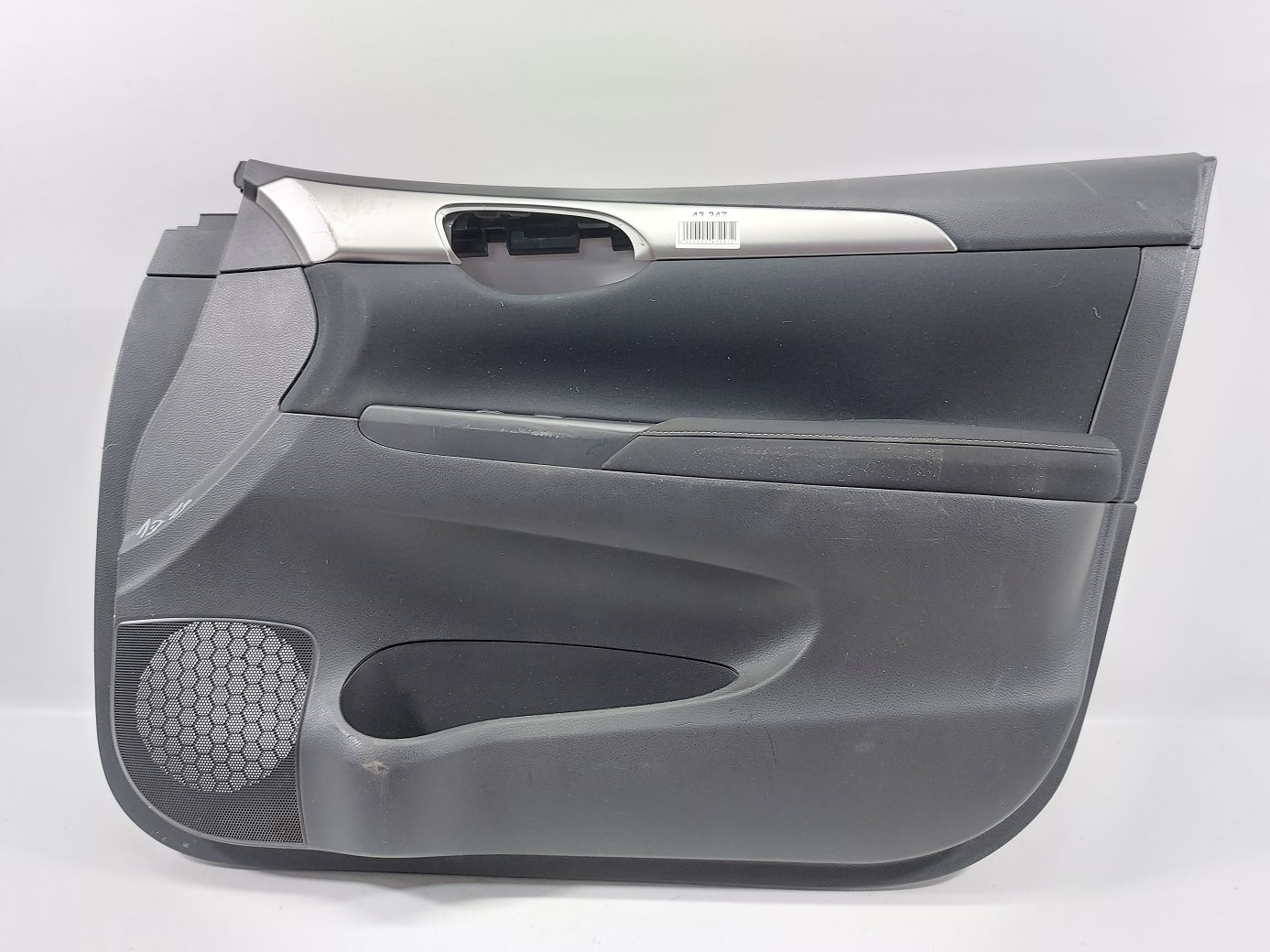 Sentra Карта дверей передньої правої (чорна) Nissan Sentra 2016-2019 809004AF4B Nissan Sentra 1