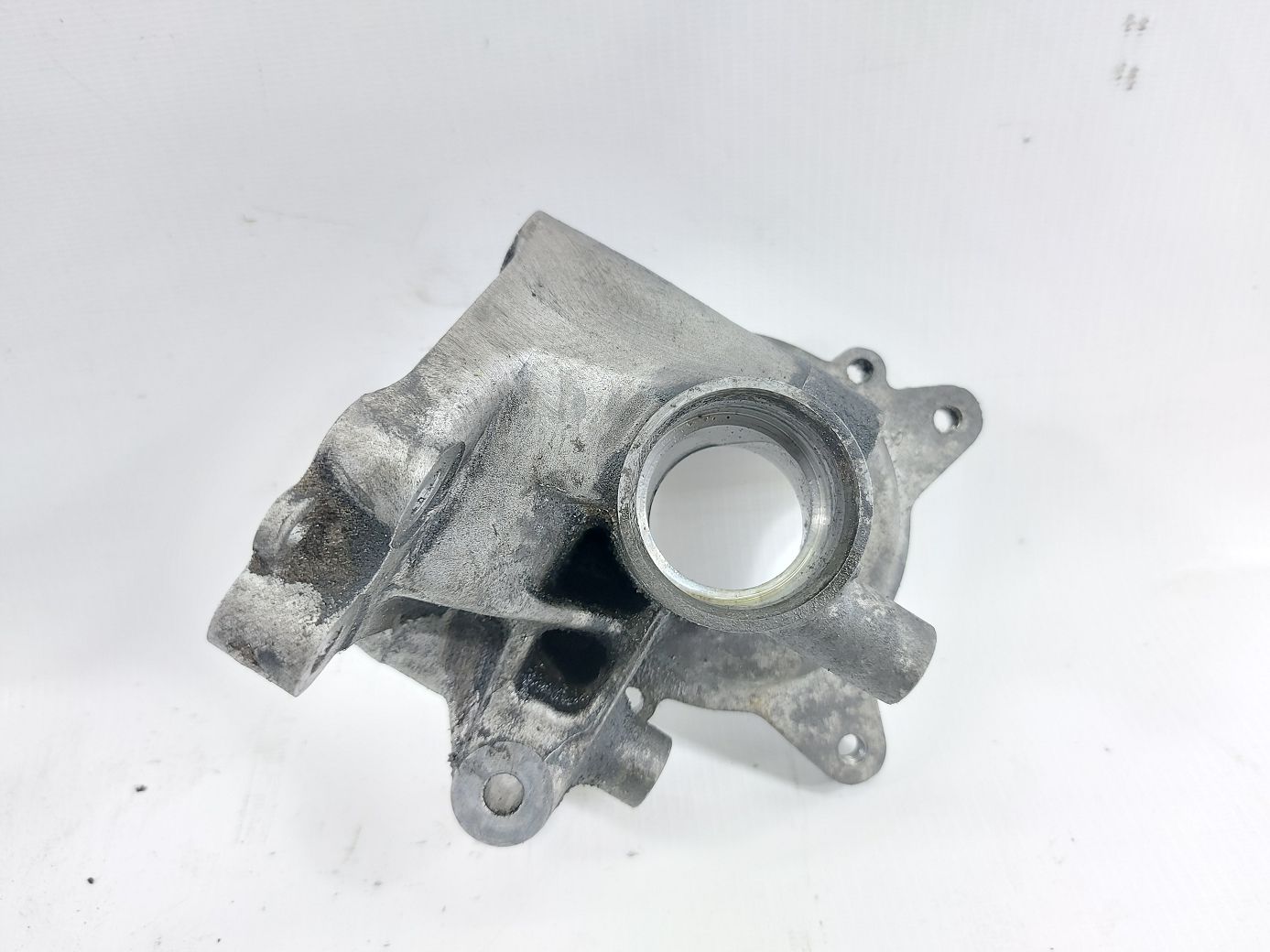 Altima Корпус помпи охолодження Nissan Altima 2014-2018 210133TA0A Nissan Altima 5