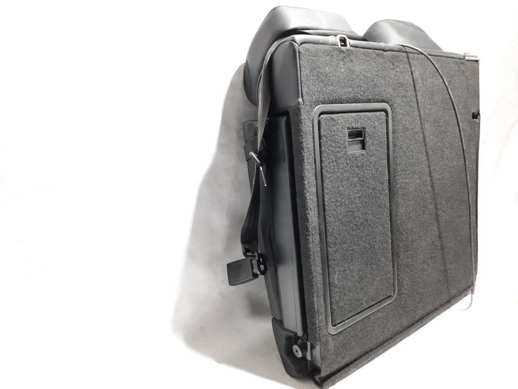 Passat cc Спинка заднього ряду сидінь ліва/права (кріплення підлокітника зламані) Volkswagen Passat CC 2013-2017 Volkswagen Passat CC 5