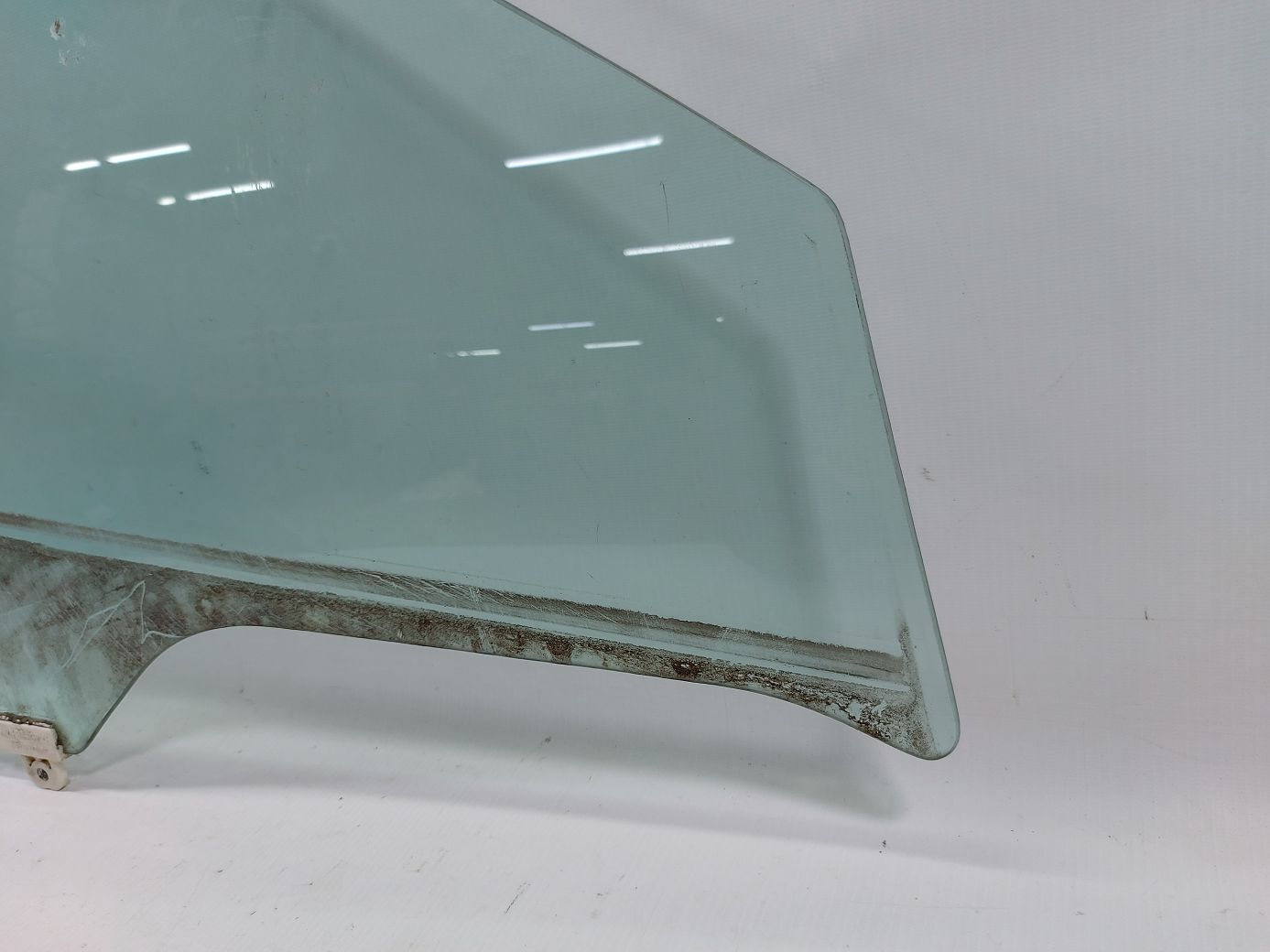 Altima Скло дверей передньої правої Nissan Altima 2013-2018 803009HT0A Nissan Altima 2