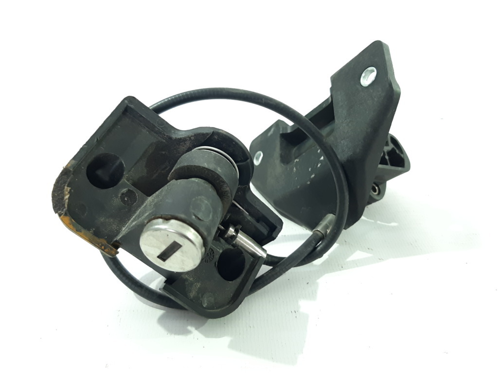 R 1200 r. Задній замок сидіння BMW R1200 R 2011-2014 76972269 BMW R1200 R