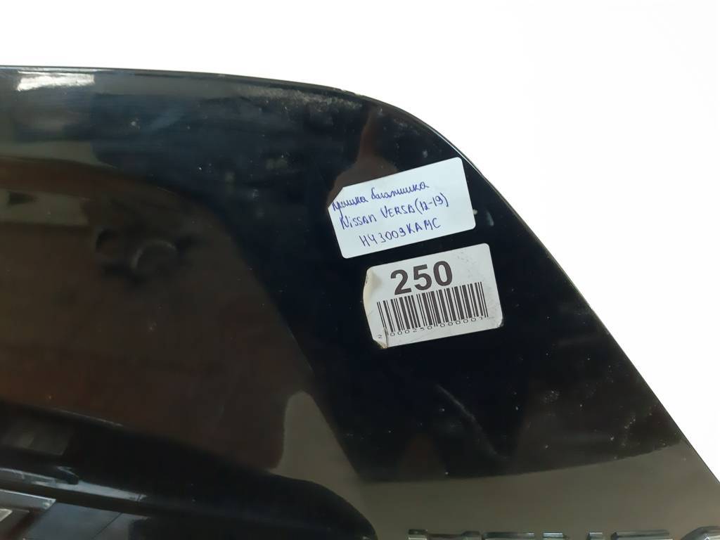 Versa Крышка багажника Nissan Versa 2012-2019 H43009KAMC Nissan Versa 24