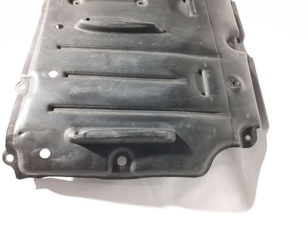 Sienna Захист бампера заднього Toyota SIENNA 2011-2019 5816708031 Toyota SIENNA 3