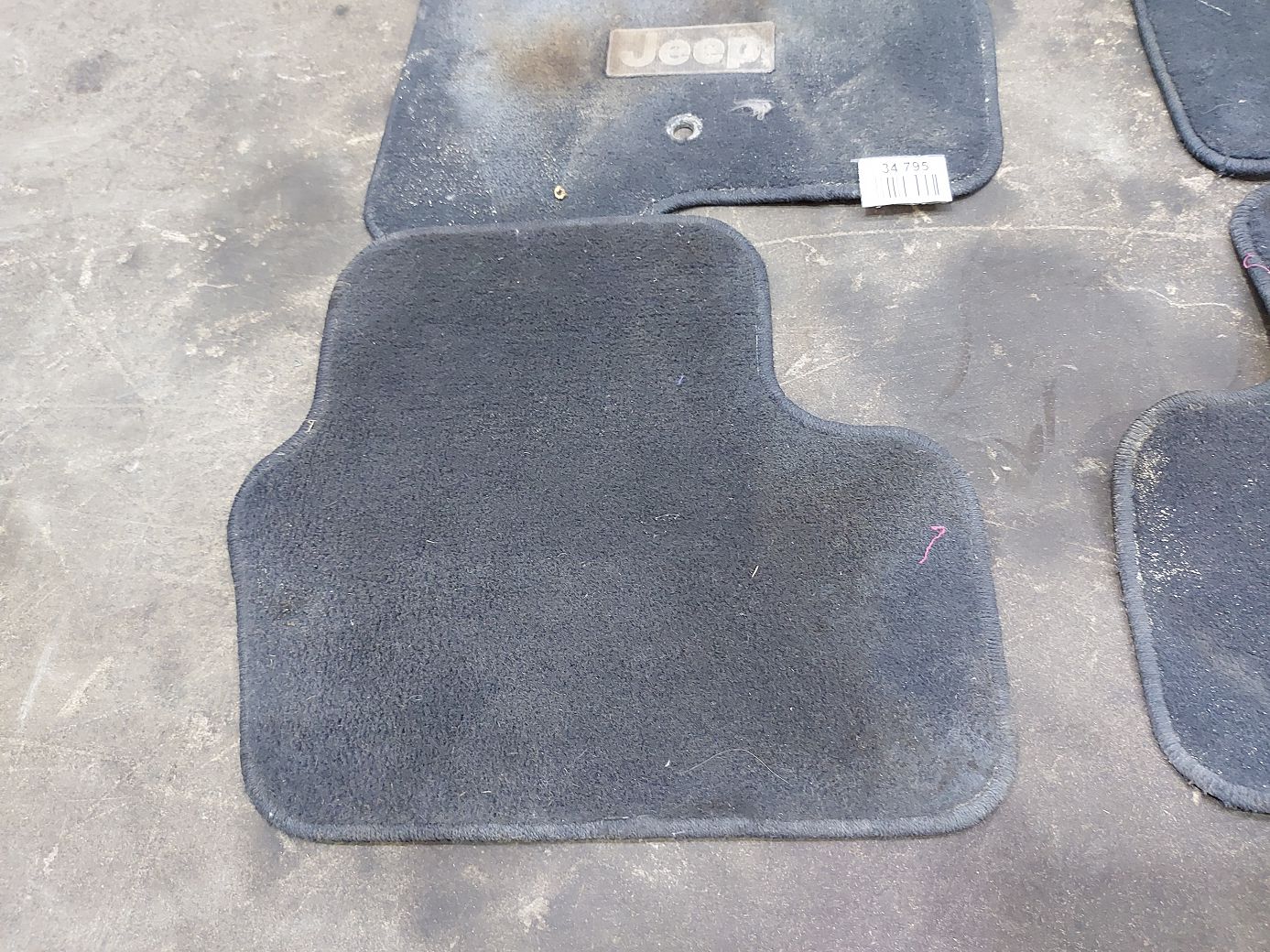 Patriot Килимки салону (к-кт) Jeep Patriot 2012 5SN121DVAA Jeep Patriot 2