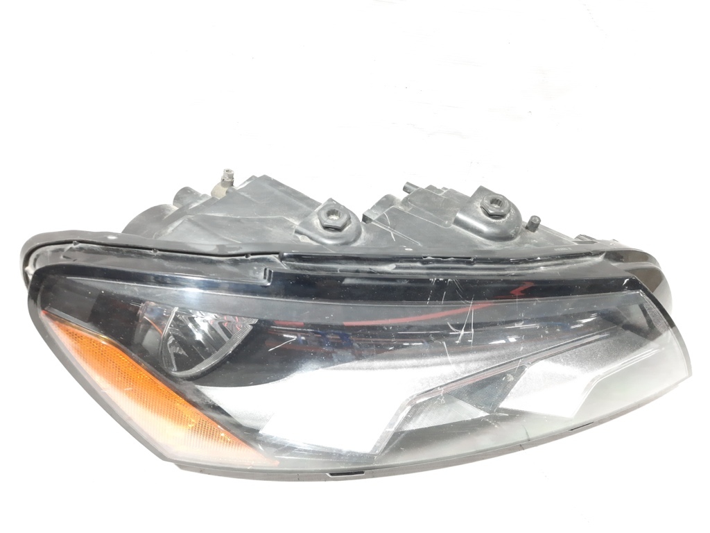 Товари з дефектами Фара передня права (дефект) Volkswagen Passat S 2012-2015 561941006D Volkswagen Passat S 3