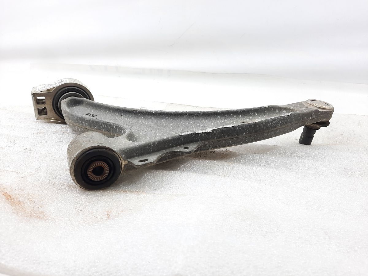 Regal Важіль передній правий нижній Buick Regal 2012-2017 23354432 Buick Regal 3 Regal Важіль передній правий нижній Buick Regal 2012-2017 23354432 Buick Regal 3