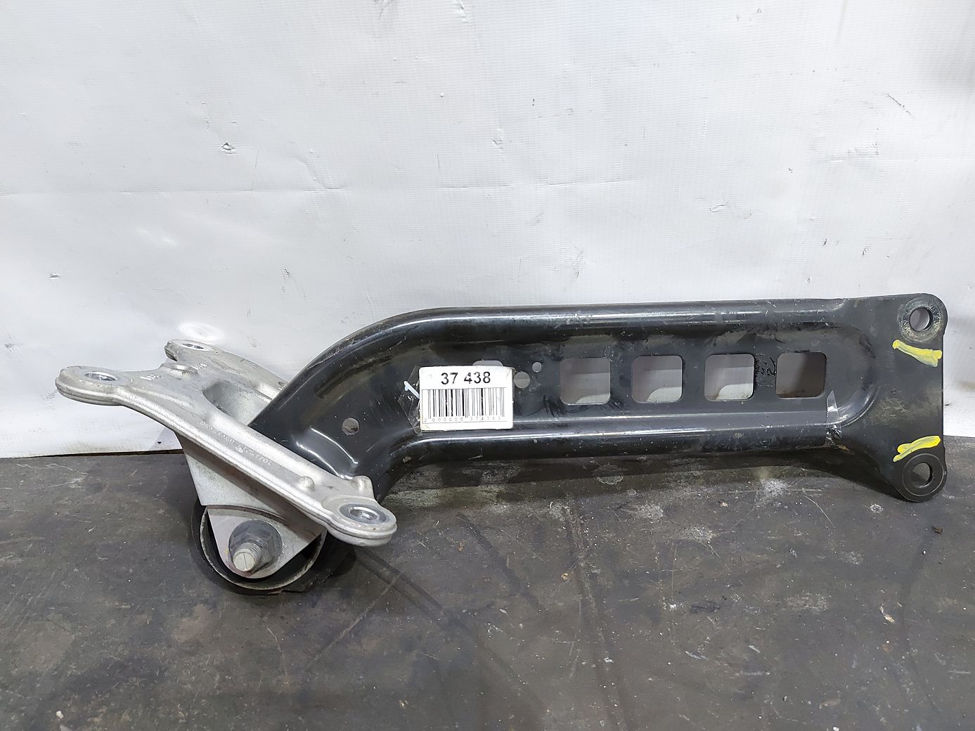 Malibu. Рычаг задний продольный левый Chevrolet Malibu 2016-2021 23328163 Chevrolet Malibu