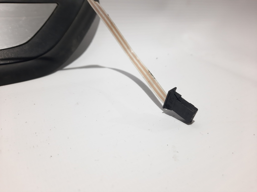 7 series Накладка на поріг BMW задня ліва BMW 7 2012 51477190961 BMW 7 3