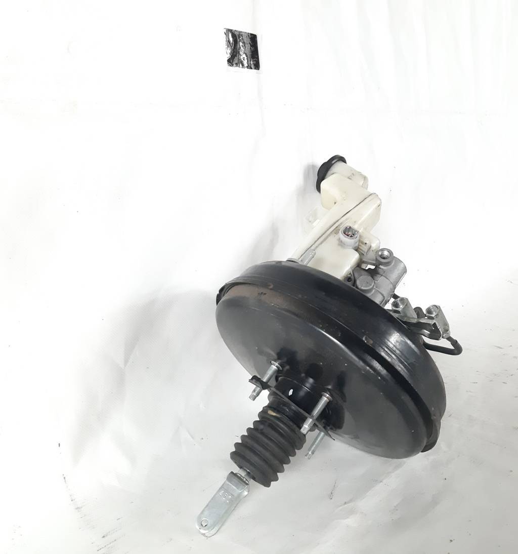 Головний гальмівний циліндр Toyota Camry `2015-2018 4461006761 Toyota Camry 2 Головний гальмівний циліндр Toyota Camry `2015-2018 4461006761 Toyota Camry 2