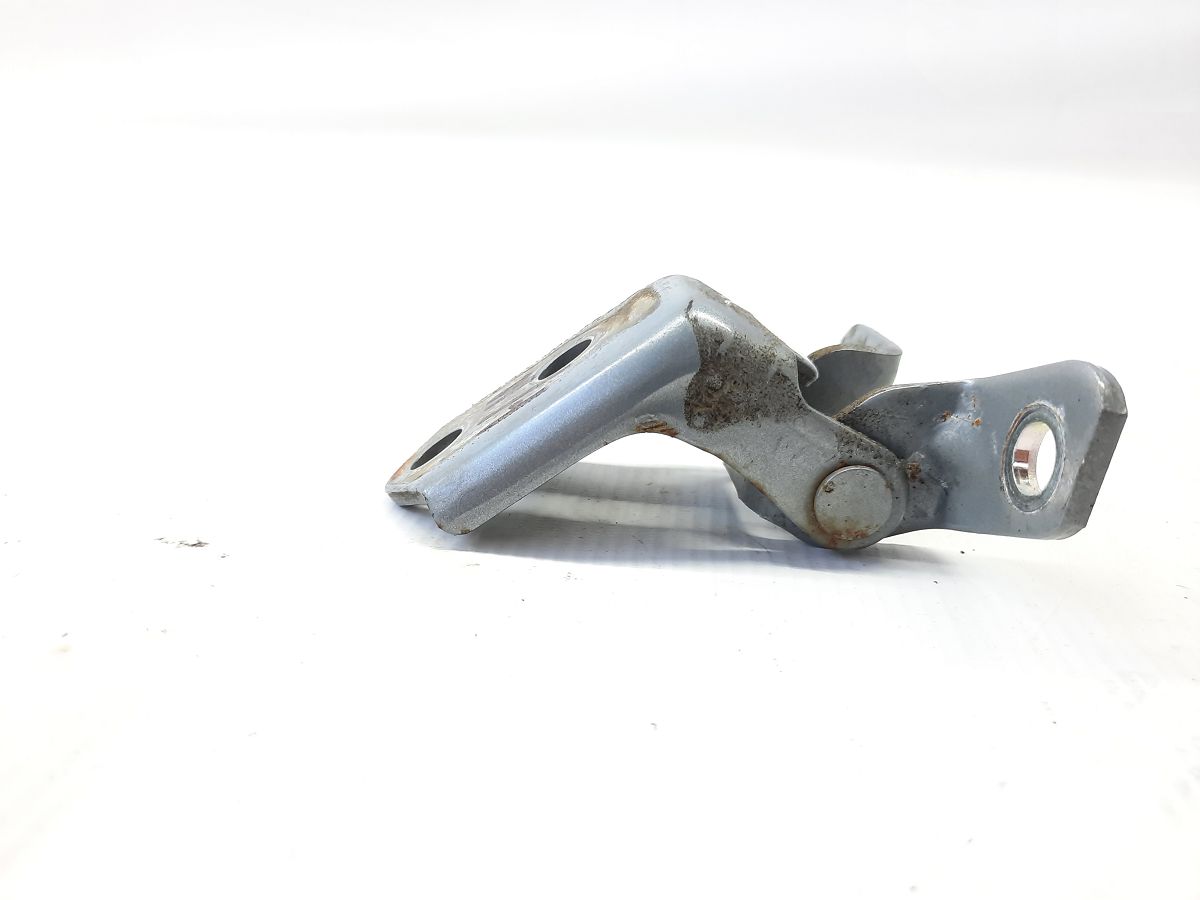 5 Петля двері передньої правої нижня Mazda 5 2004-2020 F15159210C Mazda 5 2 5 Петля двері передньої правої нижня Mazda 5 2004-2020 F15159210C Mazda 5 2