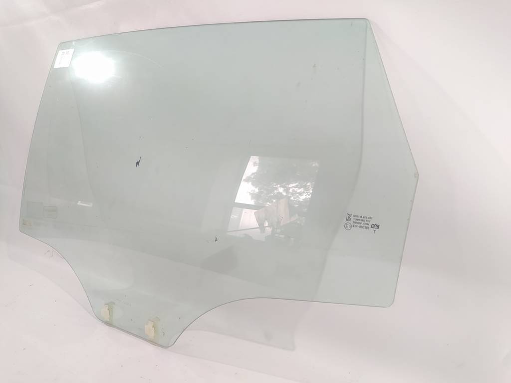 Accent hatchback Стекло двери задней левой Hyundai Accent Hatchback 2012-2017 834111R010 Hyundai Accent Hatchback 2