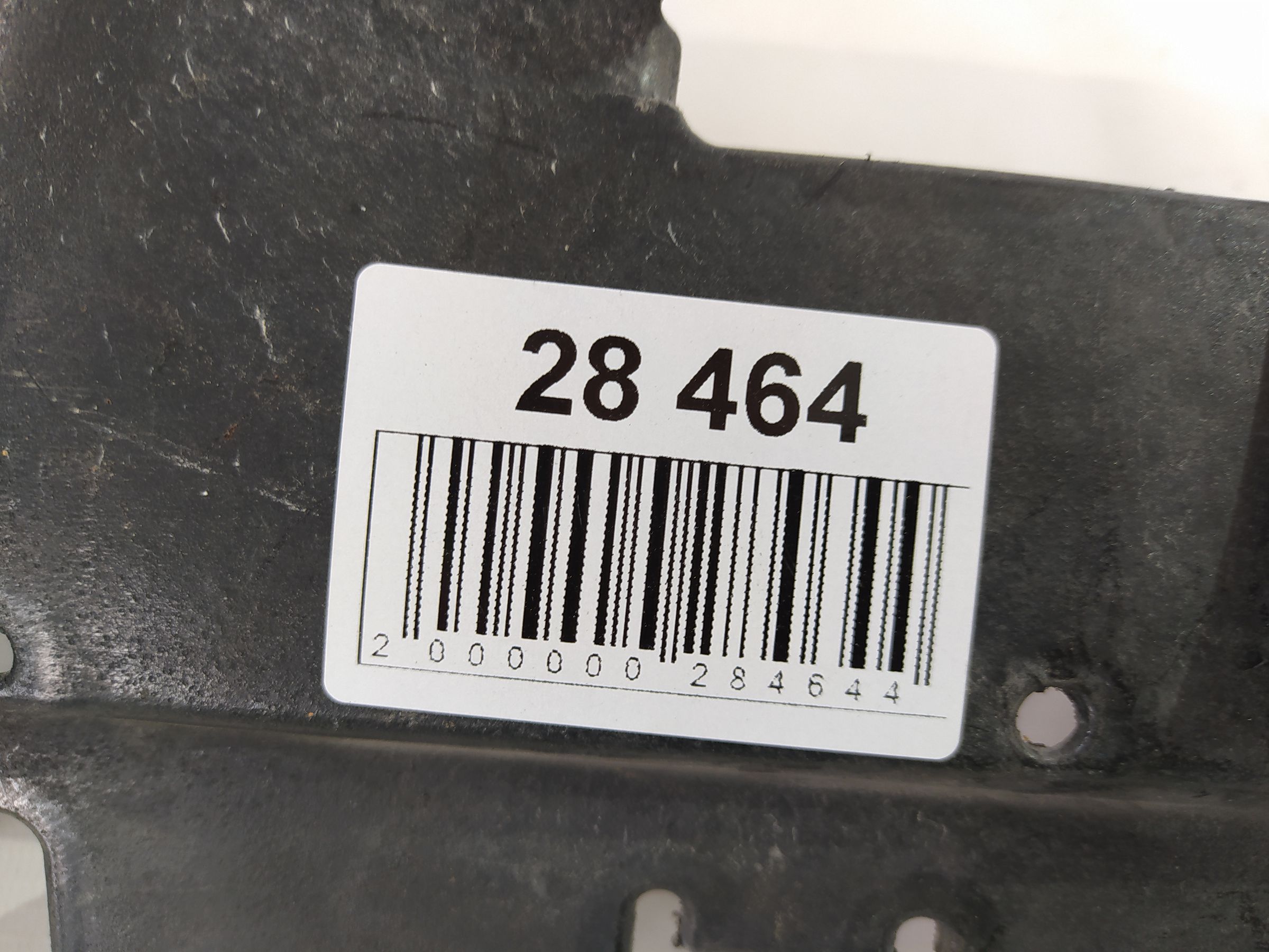Volt Пыльник радиатора правый Chevrolet Volt 2011-2015 22870271 Chevrolet Volt 8