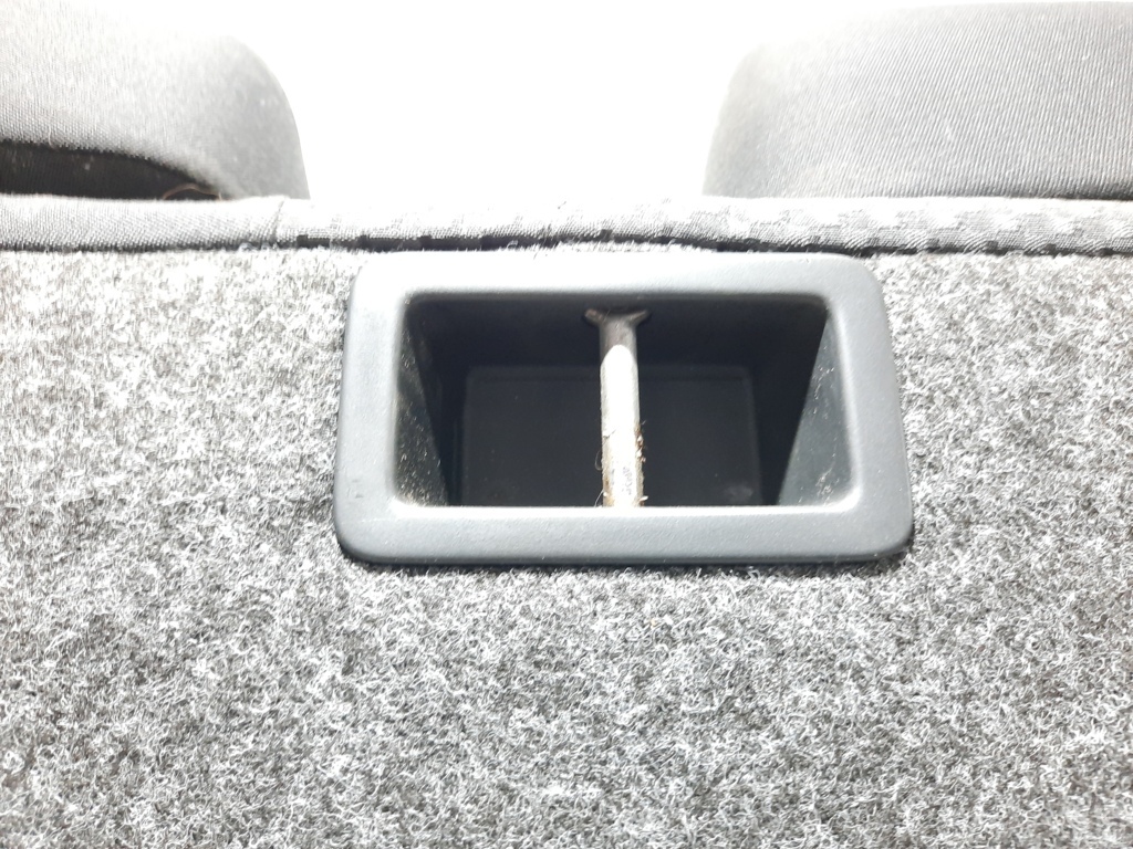 Passat s Спинка заднего ряда сидений правая Volkswagen Passat S 2011-2019 5C6885504H Volkswagen Passat S 18