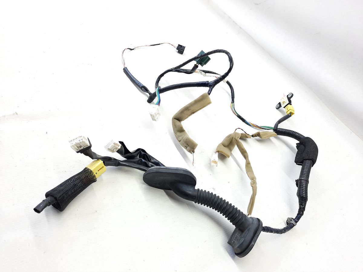 Altima Проводка двери передней правой Nissan Altima 2015 241243TA0A Nissan Altima 2