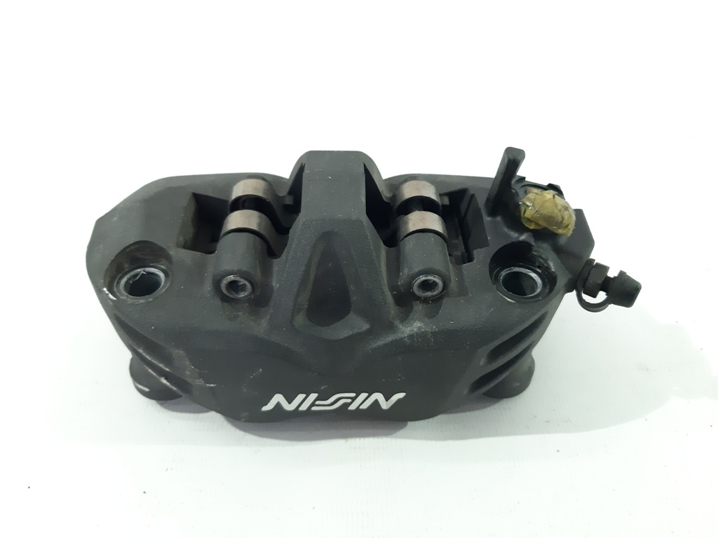 Gtr-1400. Супорт правий передній Kawasaki GTR-1400 2010 430800046DJ Kawasaki GTR-1400