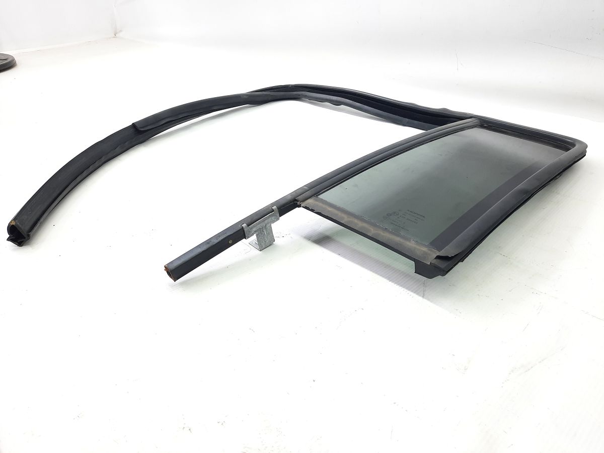 Patriot Стекло (форточка) двери задней левой Jeep Patriot 2007-2017 5067773AD Jeep Patriot 3