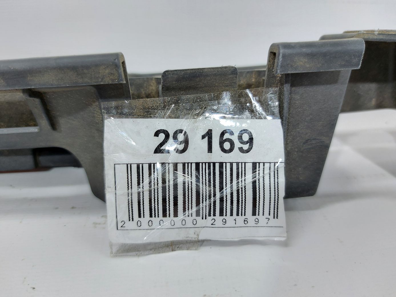 Volt Крепление бампера заднего центральное Chevrolet Volt 2011-2015 22820091 Chevrolet Volt 9