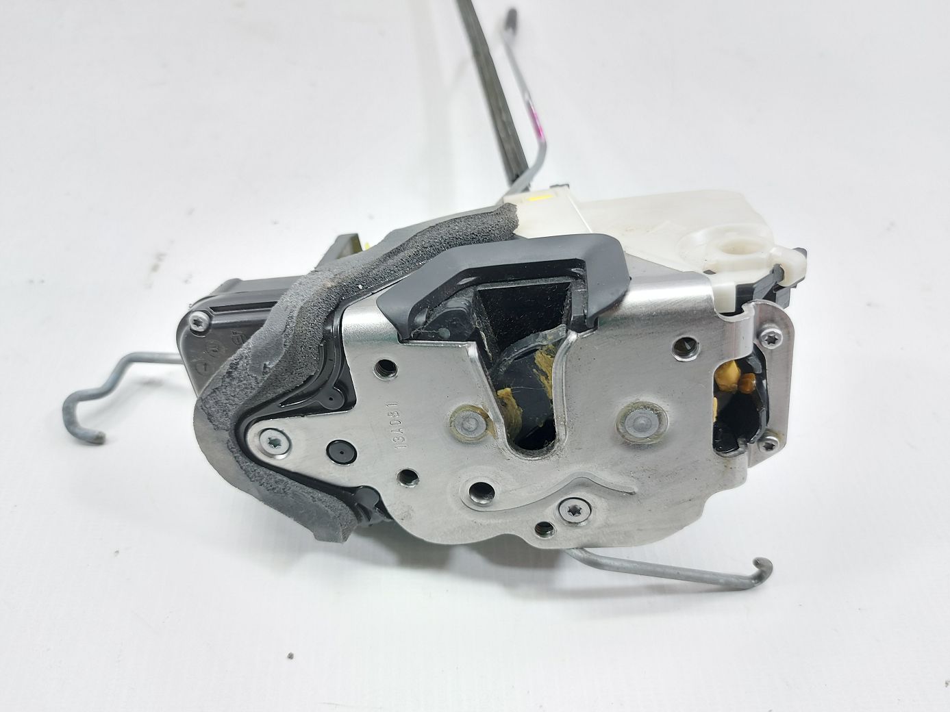Malibu Замок двери передней левой Chevrolet Malibu 2013-2016 13579522 Chevrolet Malibu 1