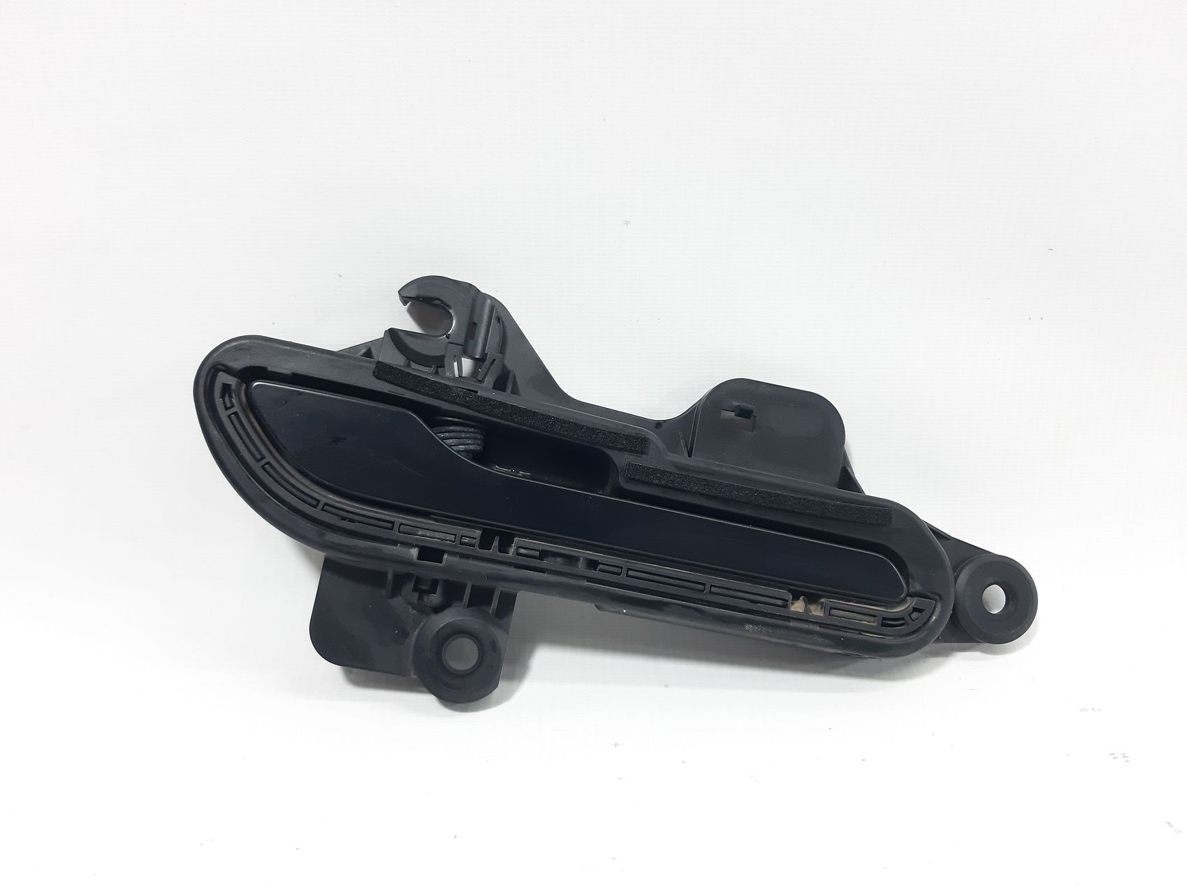 Model 3. Ручка дверей задньої правої Tesla Model 3 2020-2023 152811500D Tesla Model 3