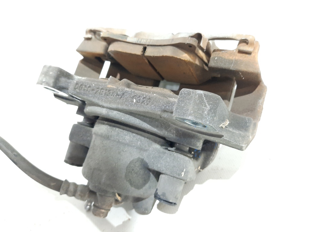 Fusion Супорт стійки передньої правий Ford Fusion 2013-2020 DG9Z2B120A Ford Fusion 6
