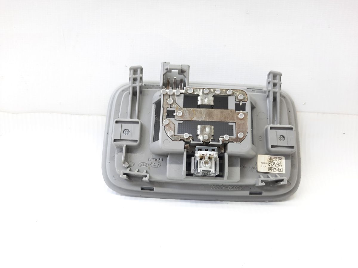 Forte Плафон потолочный центральный Kia Forte 2014-2018 92850A7000ED Kia Forte 2