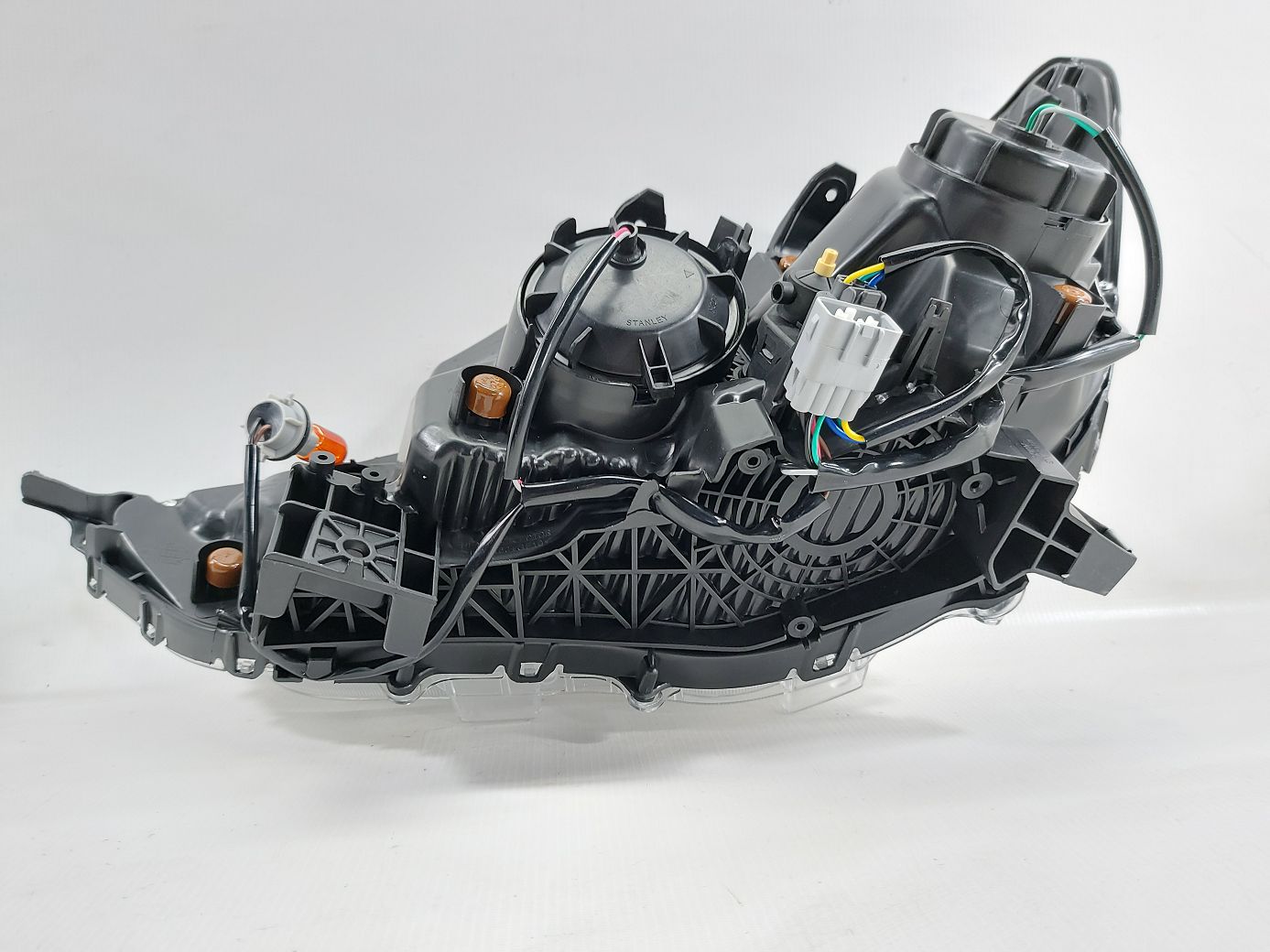 Фары головного света Фара передняя правая Mitsubishi ASX 2013-2018 8301B588 Mitsubishi ASX 8