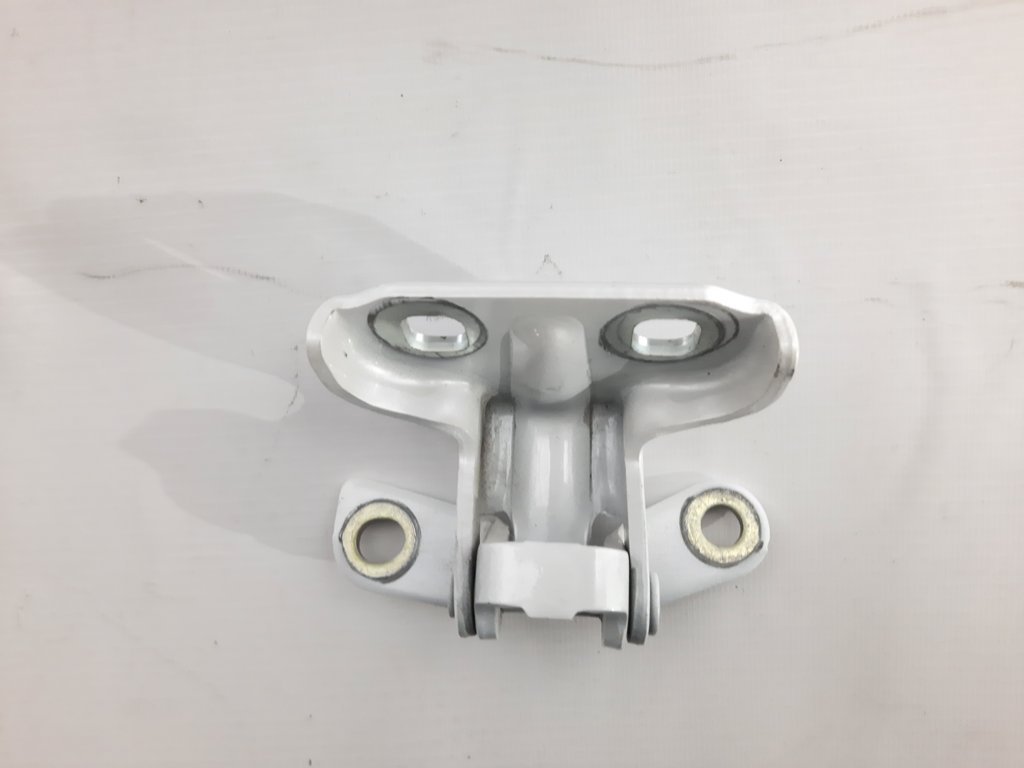 Volt Петля двері задньої ліва верхня Chevrolet Volt 2011-2015 13501713 Chevrolet Volt 6