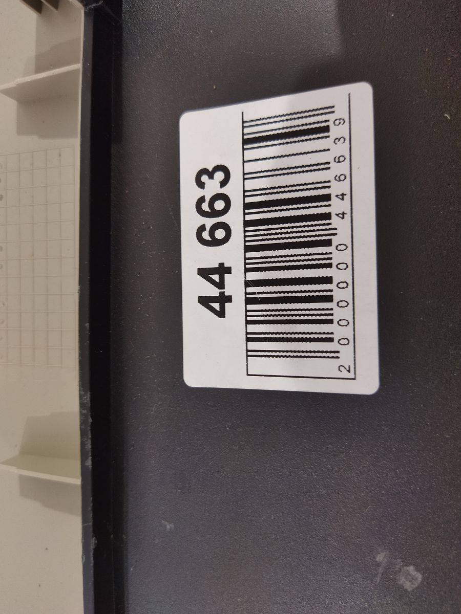 Fiesta Накладка стоп сигнала Ford Fiesta 2011-2019 AE8313N408A Ford Fiesta 3