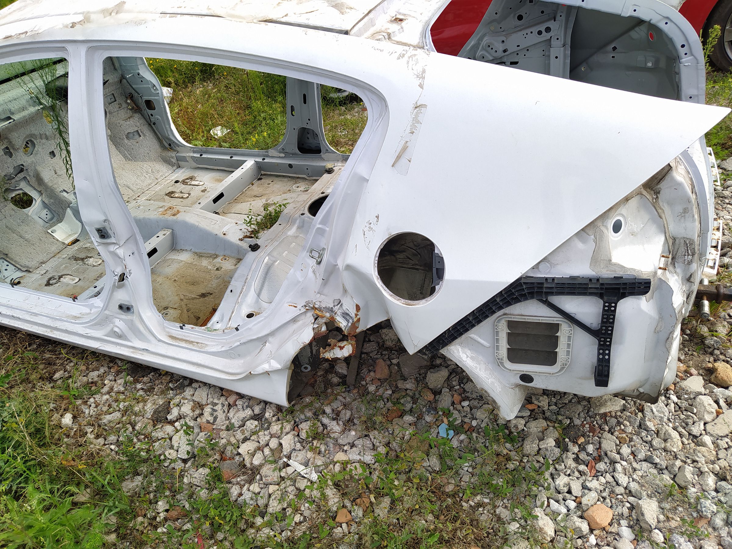 Insight Кузов голий (можна різати) Honda Insight 2009-2014 62100TM8A01ZZ Honda Insight 14