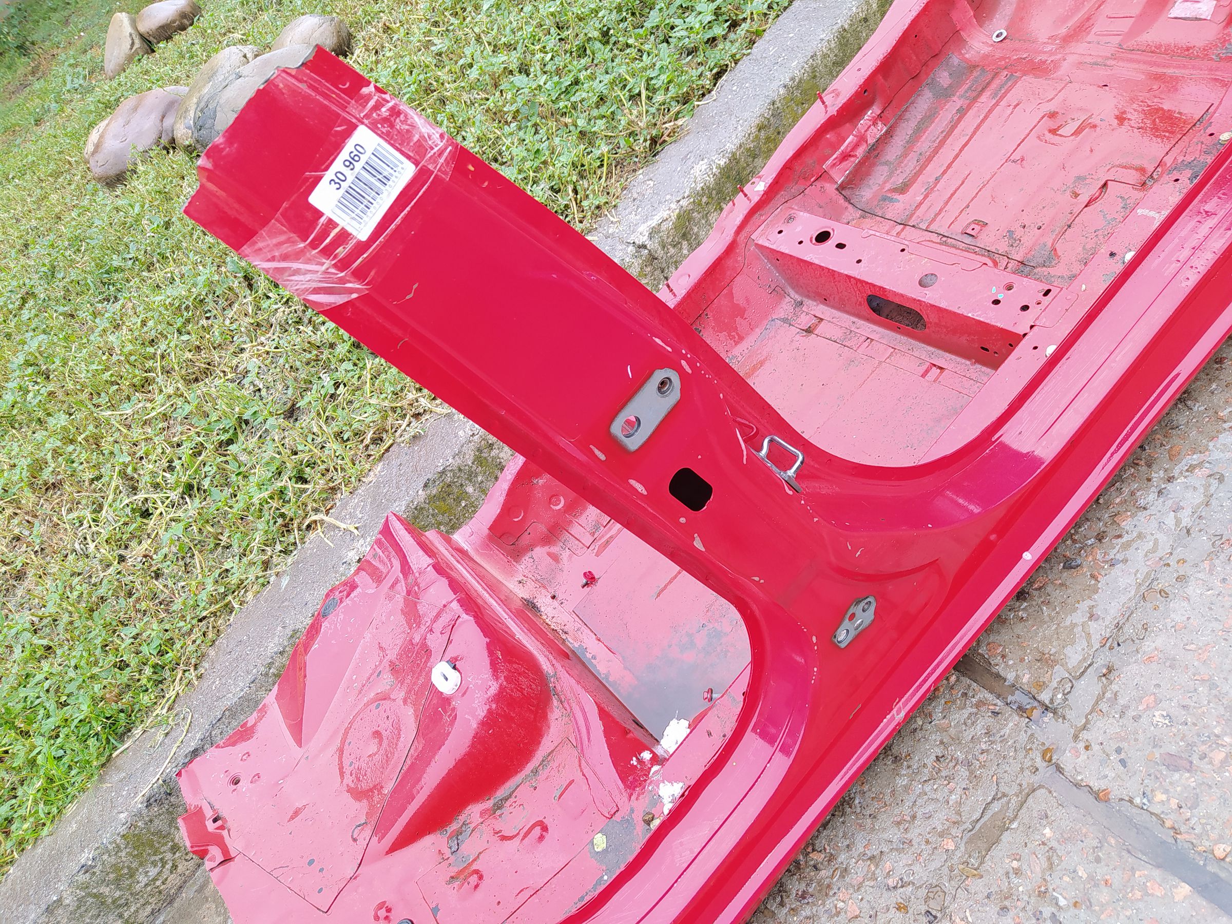 Fiesta Стійка центральна права (метал) Ford Fiesta 2011-2019 AE8Z5424382A Ford Fiesta 4