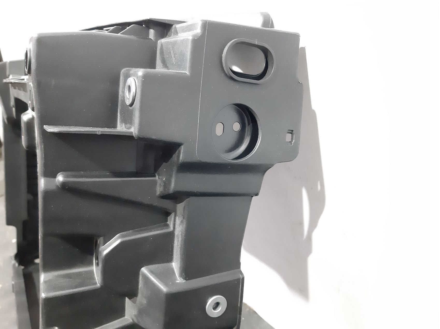  Передняя панель (телевизор) Volkswagen Passat B8 `16-19 Volkswagen Passat B8 15